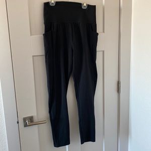 Simply Vera black leggings with pockets